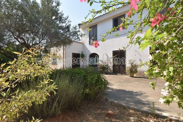 casa indipendente in vendita a Marsala
