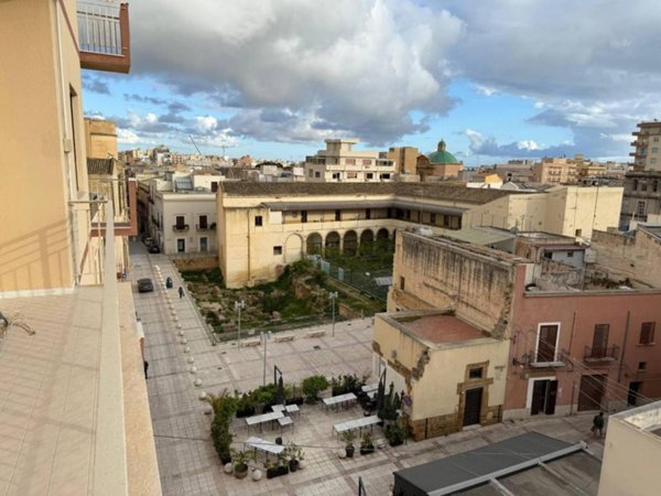 appartamento in vendita a Marsala in zona Centro Storico