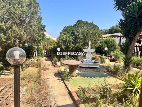 casa indipendente in vendita a Marsala in zona Santa Venera