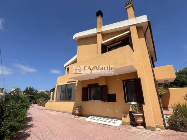 casa indipendente in vendita a Marsala