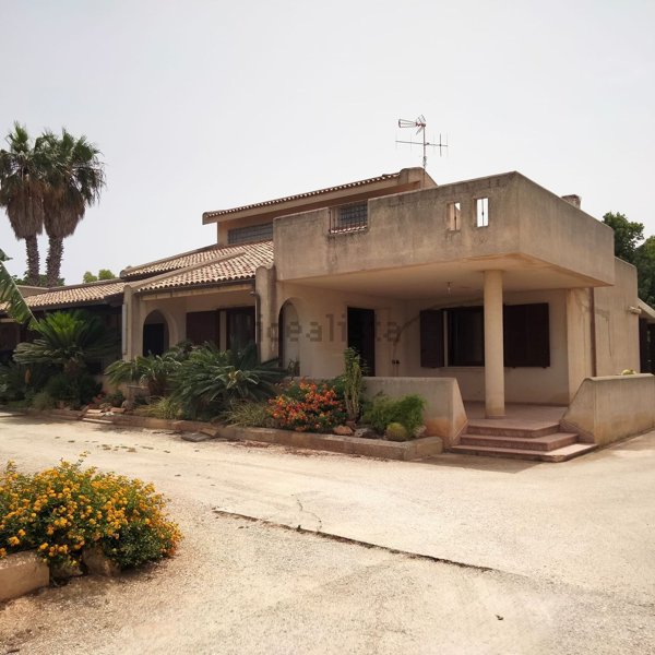 casa indipendente in vendita a Marsala