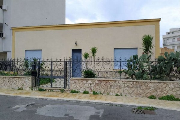 casa indipendente in vendita a Marsala