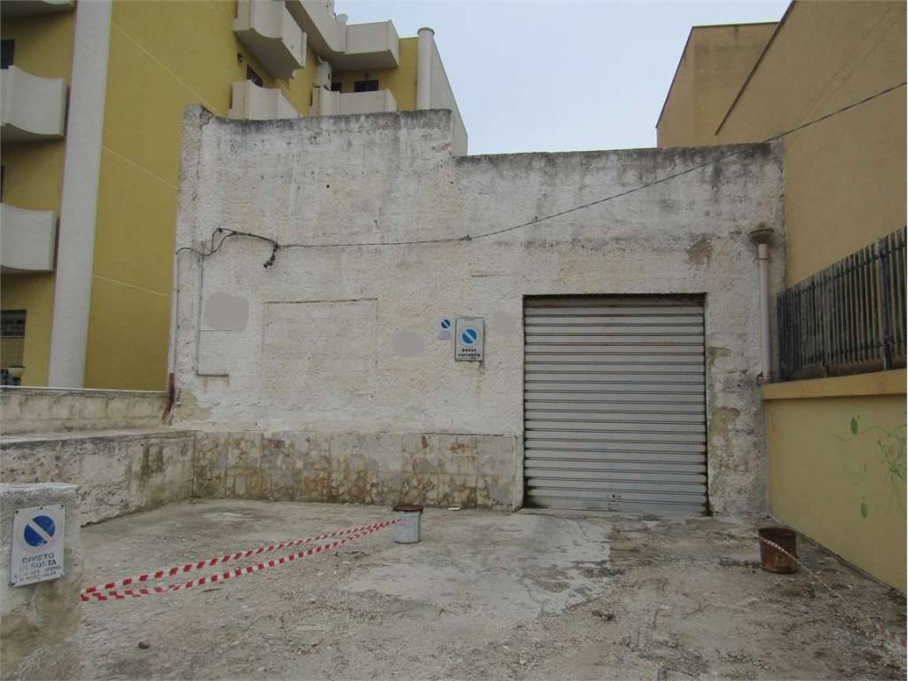 locale commerciale in vendita a Marsala