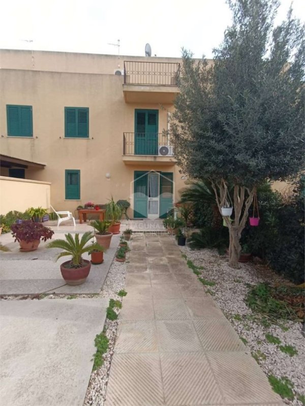 casa indipendente in vendita a Marsala