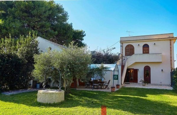 casa indipendente in vendita a Marsala