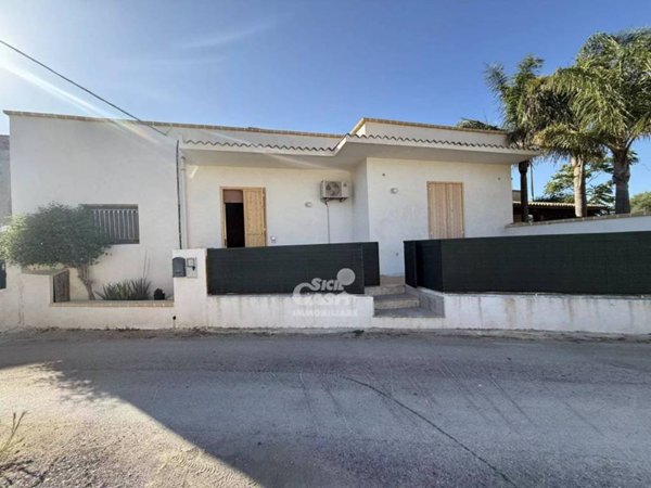 casa indipendente in vendita a Marsala