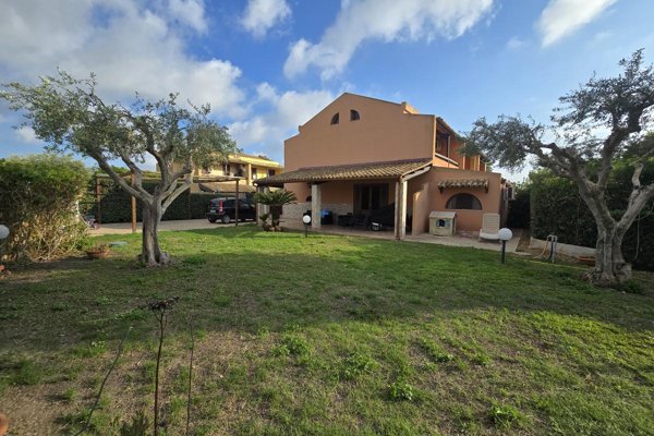 casa indipendente in vendita a Marsala