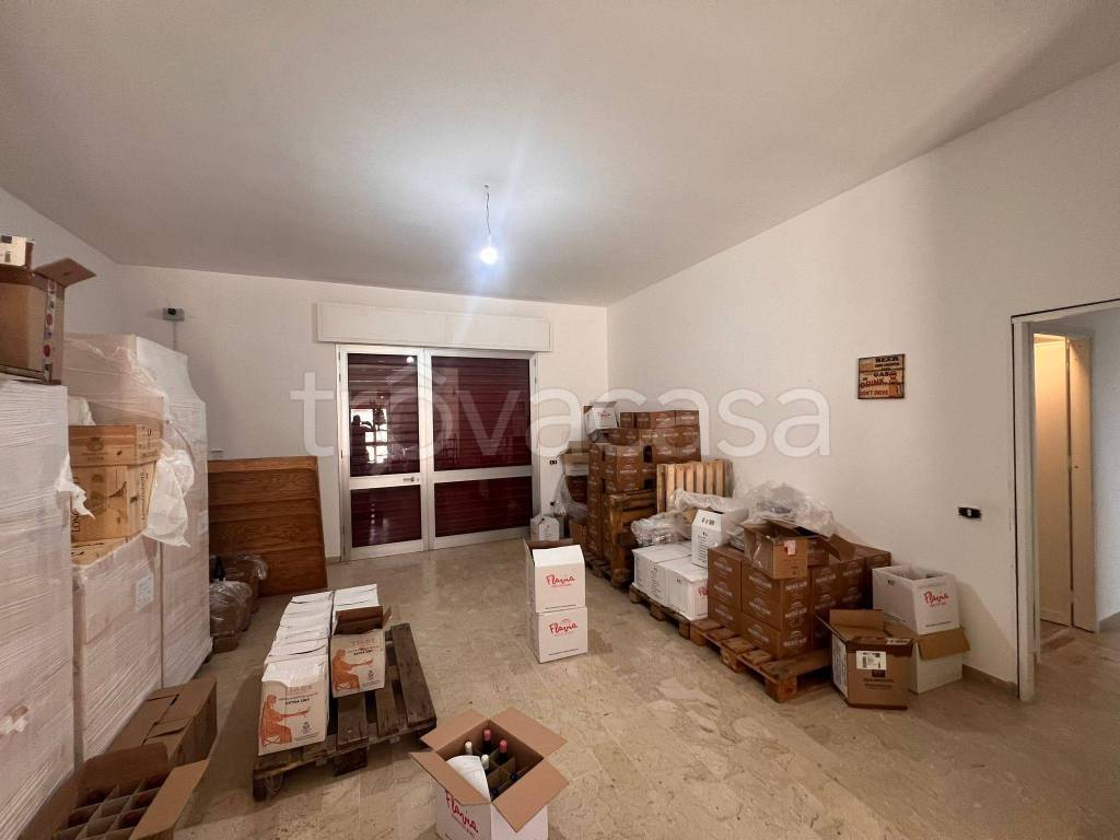 negozio in vendita a Marsala