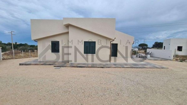 casa indipendente in vendita a Marsala