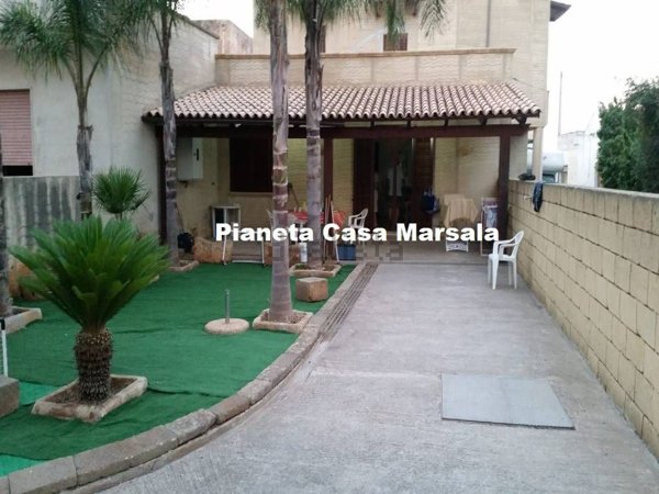 casa indipendente in vendita a Marsala