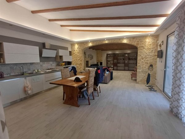 casa indipendente in vendita a Marsala