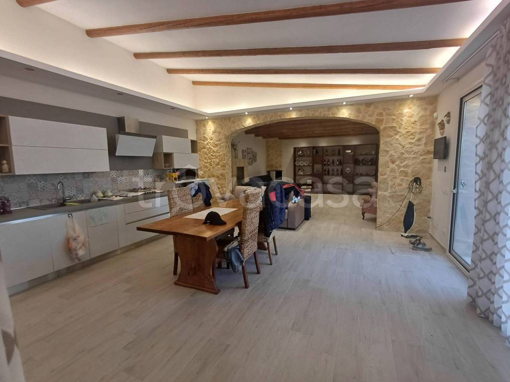 casa indipendente in vendita a Marsala