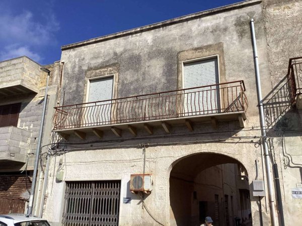appartamento in vendita a Marsala in zona Strasatti