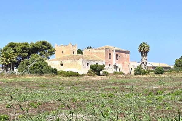 casale in vendita a Marsala in zona Centro Storico