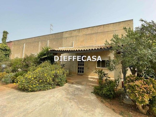 casa indipendente in vendita a Marsala