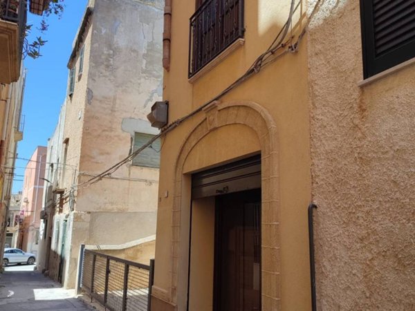 casa indipendente in vendita a Marsala in zona Centro Storico