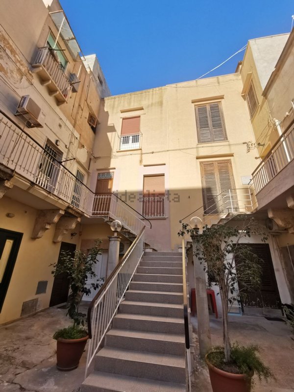 casa indipendente in vendita a Marsala