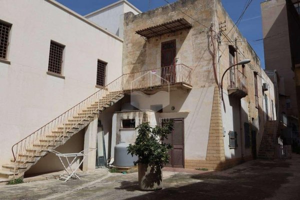 casa indipendente in vendita a Marsala in zona Centro Storico