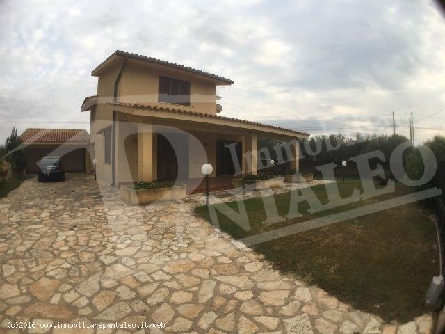 casa indipendente in vendita a Marsala