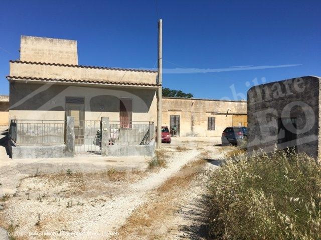 casale in vendita a Marsala