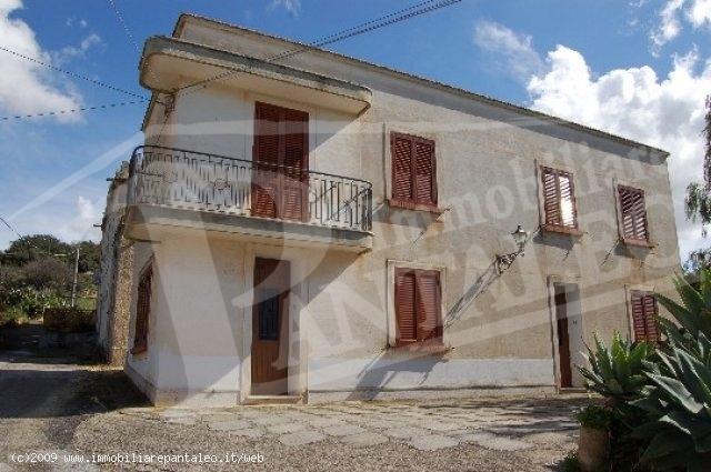 casa indipendente in vendita a Marsala