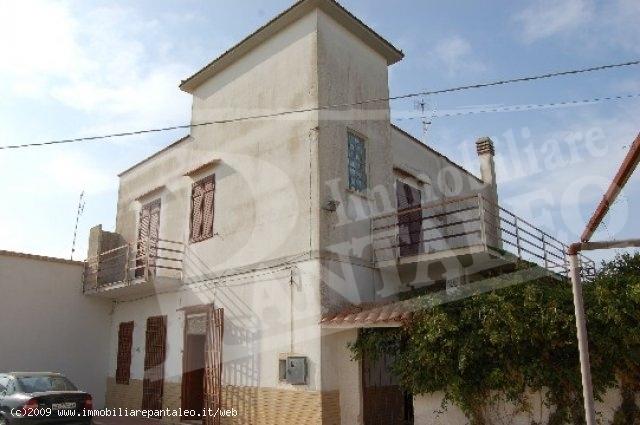 casa indipendente in vendita a Marsala