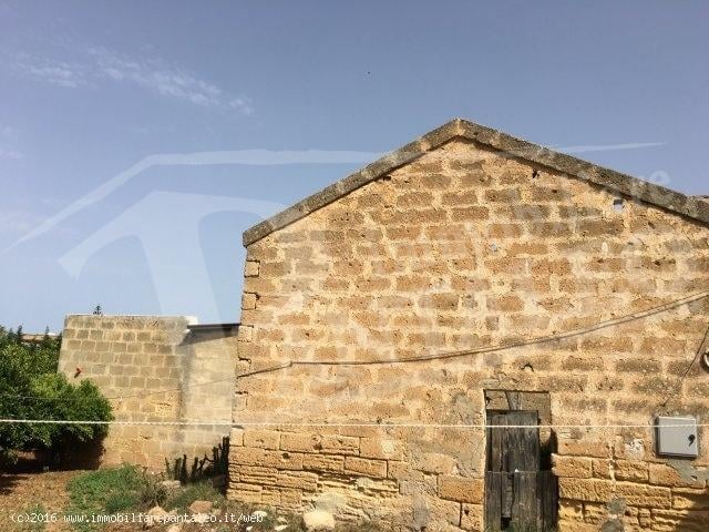 locale di sgombero in vendita a Marsala