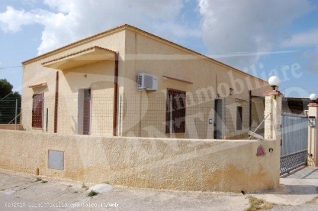 casa indipendente in vendita a Marsala