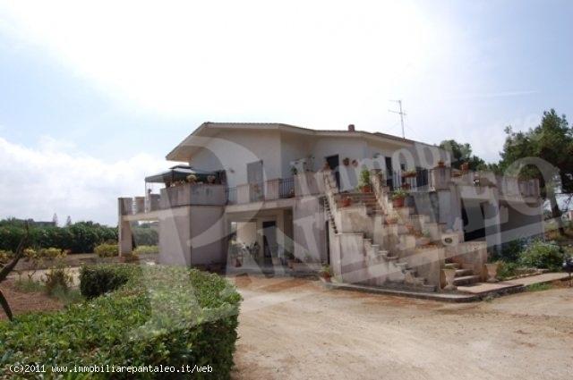 casa indipendente in vendita a Marsala in zona Casabianca