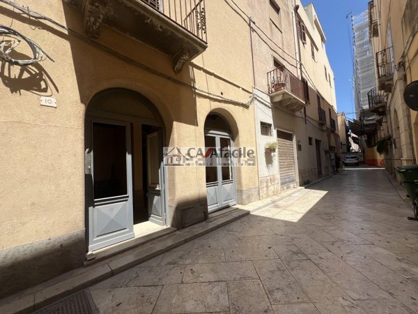 pentavano in vendita a Marsala in zona Centro Storico