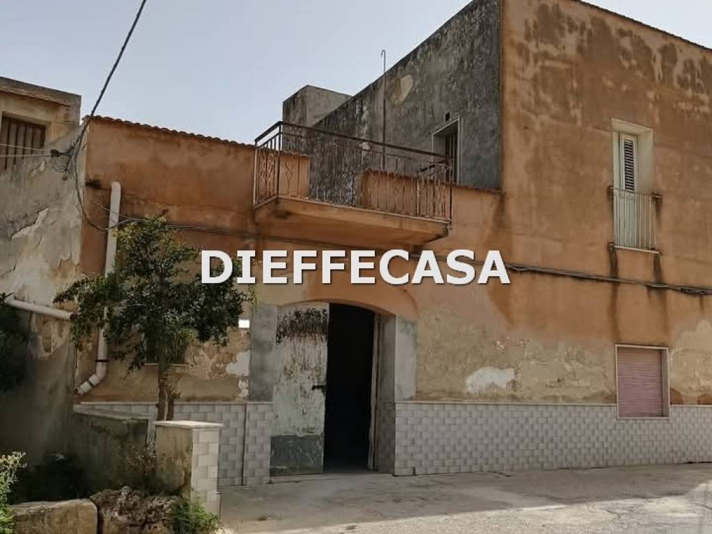 casa indipendente in vendita a Marsala