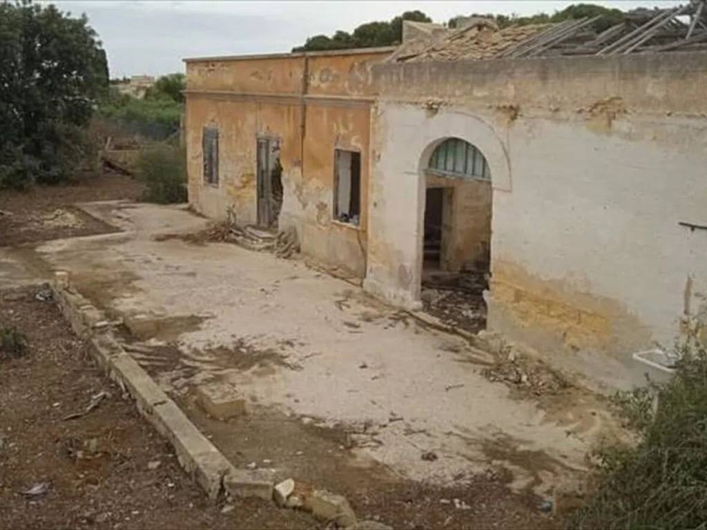 casa indipendente in vendita a Marsala in zona Santa Venera
