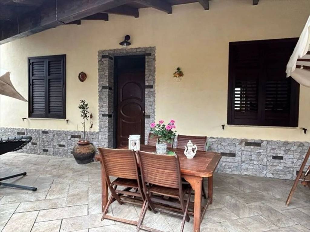 casa indipendente in vendita a Marsala