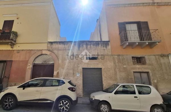 appartamento in vendita a Marsala in zona Centro Storico