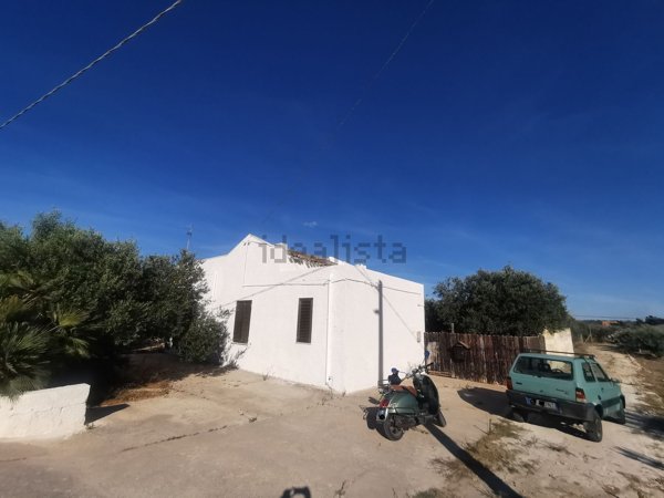 casa indipendente in vendita a Marsala