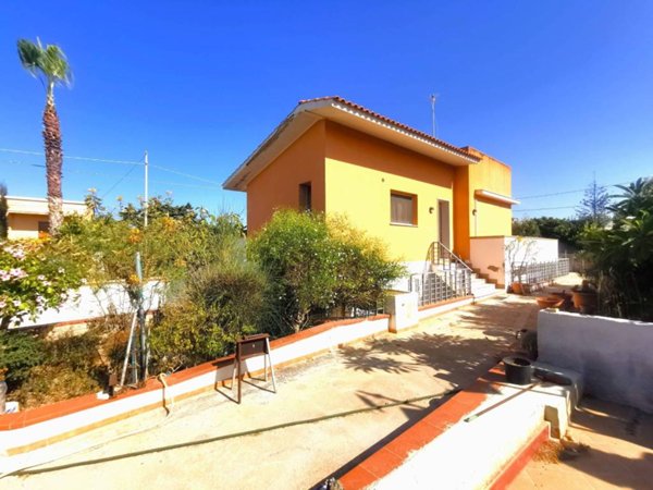 casa indipendente in vendita a Marsala in zona Casabianca