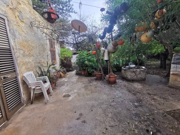 casa indipendente in vendita a Marsala