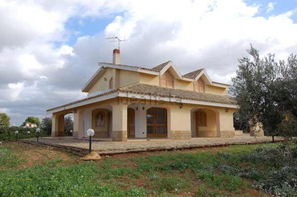 casa indipendente in vendita a Marsala
