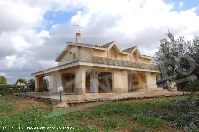casa indipendente in vendita a Marsala