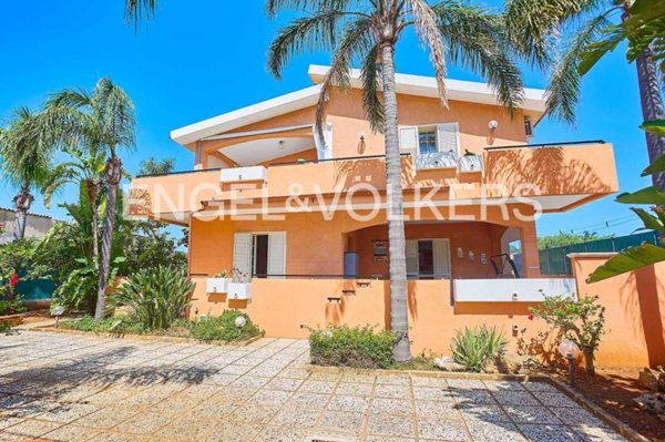 casa indipendente in vendita a Marsala