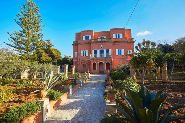 casa indipendente in vendita a Marsala in zona Santa Venera