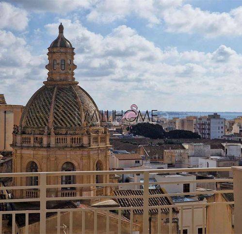 appartamento in vendita a Marsala in zona Centro Storico