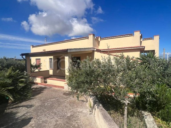 casa indipendente in vendita a Marsala