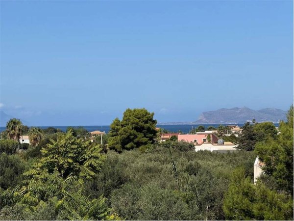 casa indipendente in vendita a Marsala