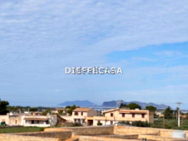 casa indipendente in vendita a Marsala