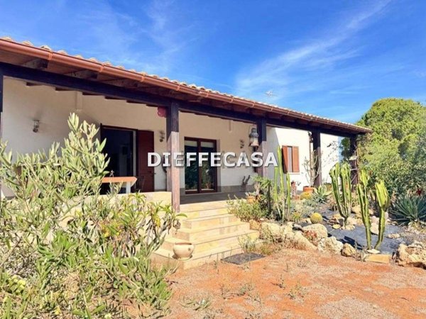 casa indipendente in vendita a Marsala