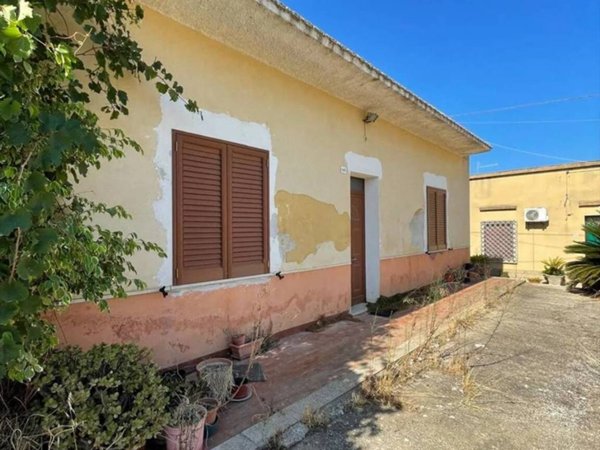 casa indipendente in vendita a Marsala