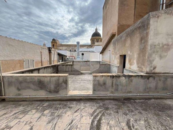 casa indipendente in vendita a Marsala in zona Centro Storico