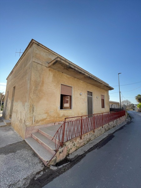 casa indipendente in vendita a Marsala