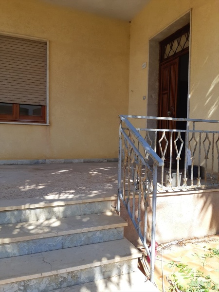 casa indipendente in vendita a Marsala